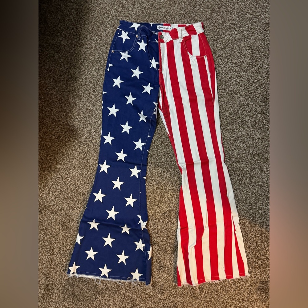Ranch Dressn American Flag Flares HEMMED 5’3”
